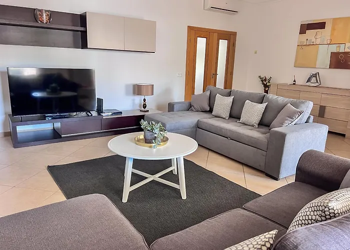 Silver Globe Albufeira