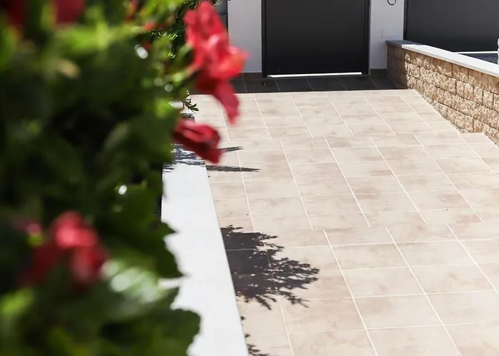 Silver Globe Albufeira