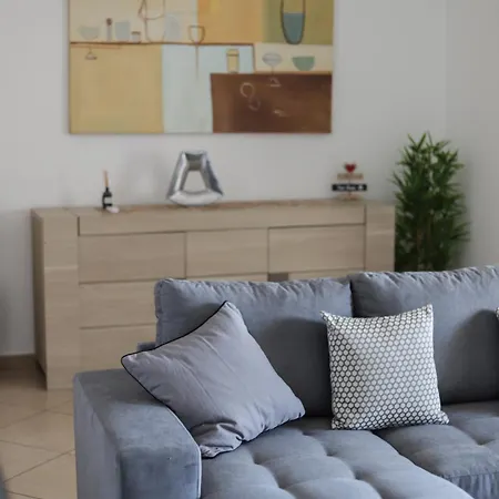 Willa Silver Globe *