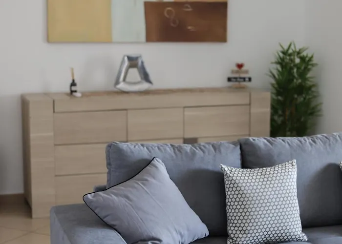 Villa Silver Globe *