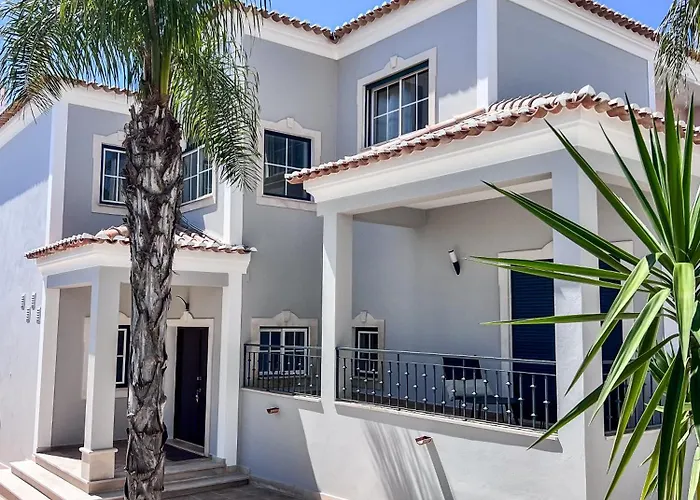 Silver Globe Albufeira